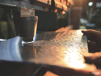 メタルアート｜ザ・パークハウスグラン南青山