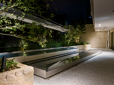 ラウンジ前庭｜ザ・パークハウスグラン南青山